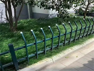 鋅鋼草坪護欄